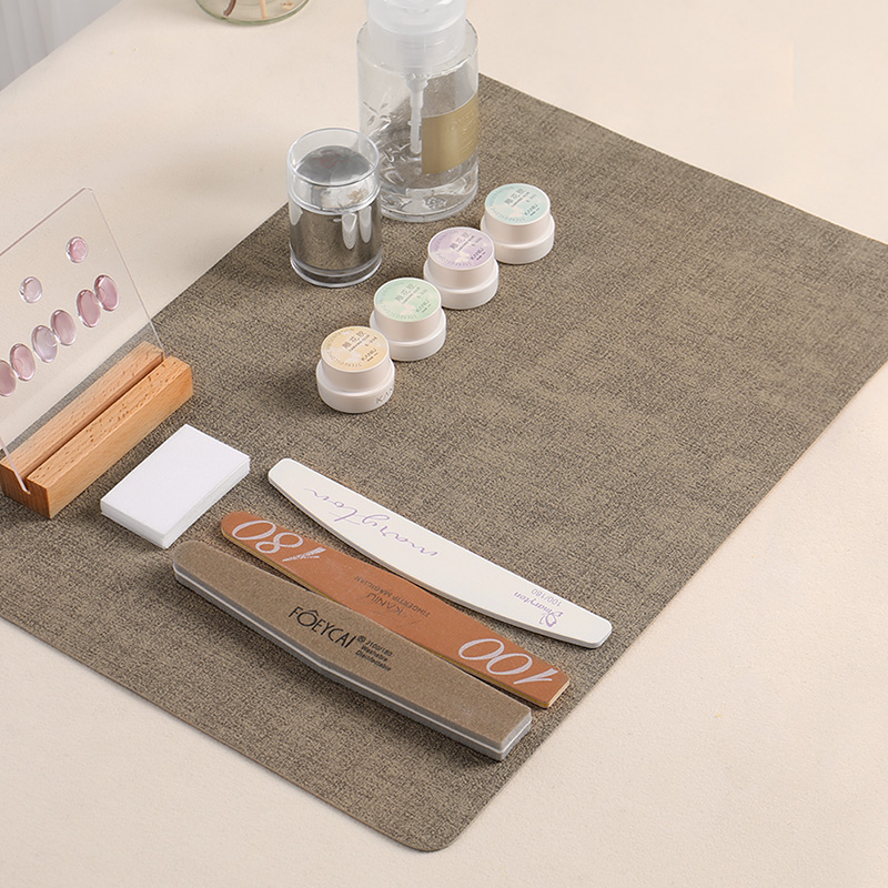 KANIU Tappetino per Salone di  - Leather Desk Pad recensione e prezzo